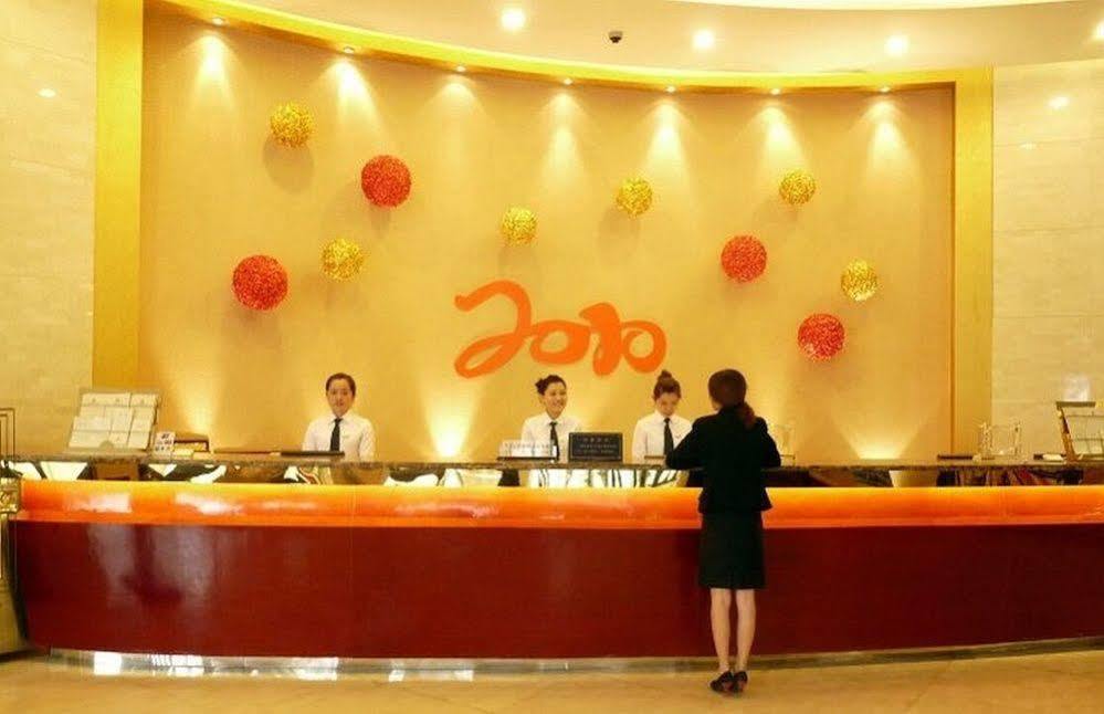Tianrui Business Hotel Taiyuan  Exterior foto
